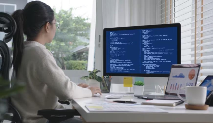 西林县企业数字化解决方案:机器学习赋能商业模式升级的核心路径